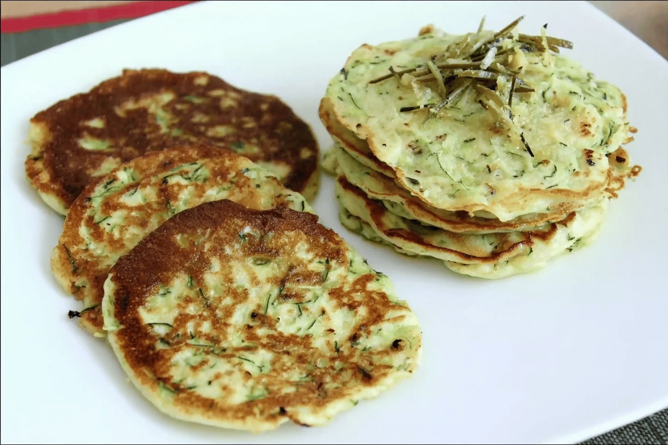 Crêpes légères aux courgettes : Crêpes soufflées parfaites d'été