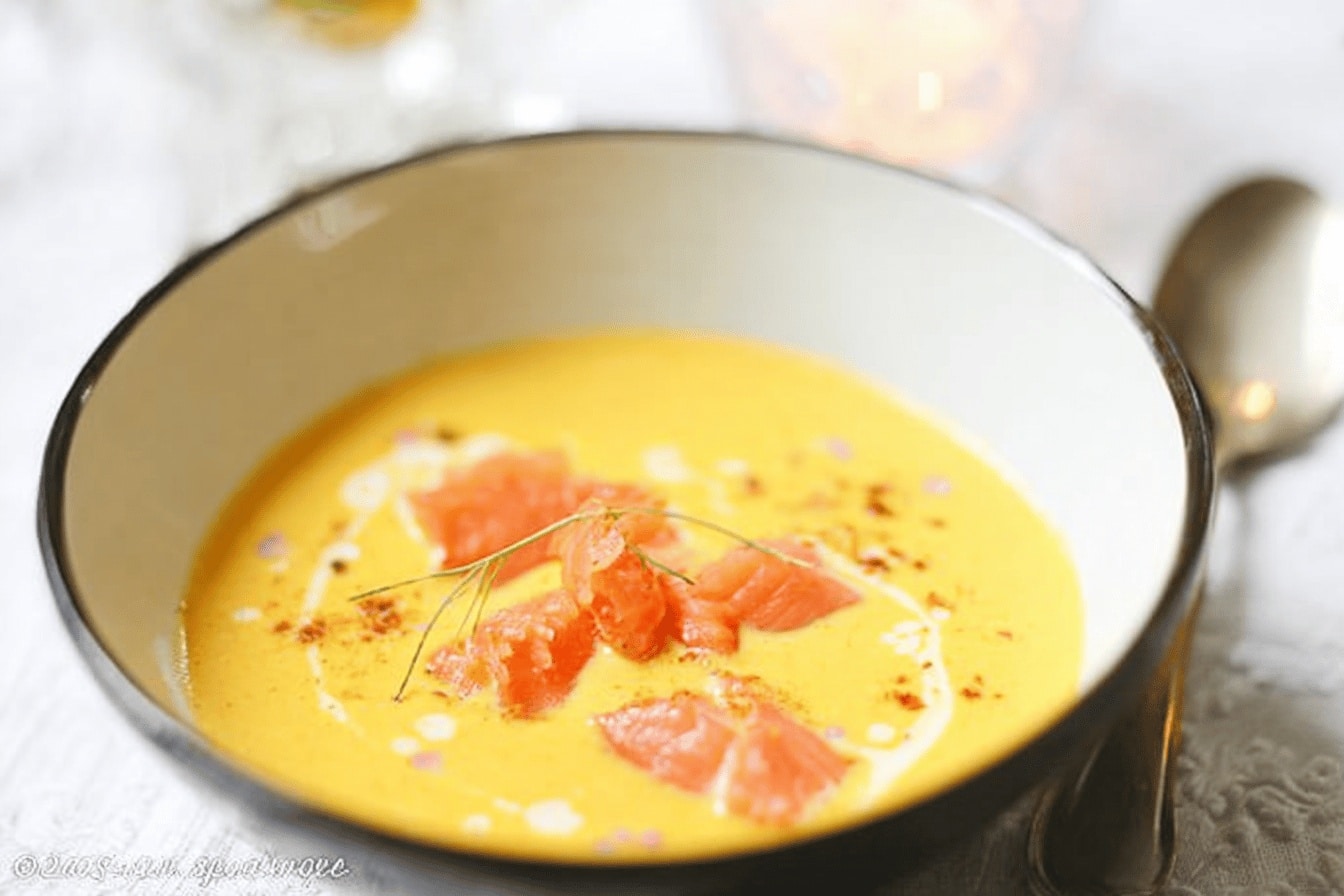 Velouté de courge butternut, coco et saumon fumé – Recette saine, facile et réconfortante